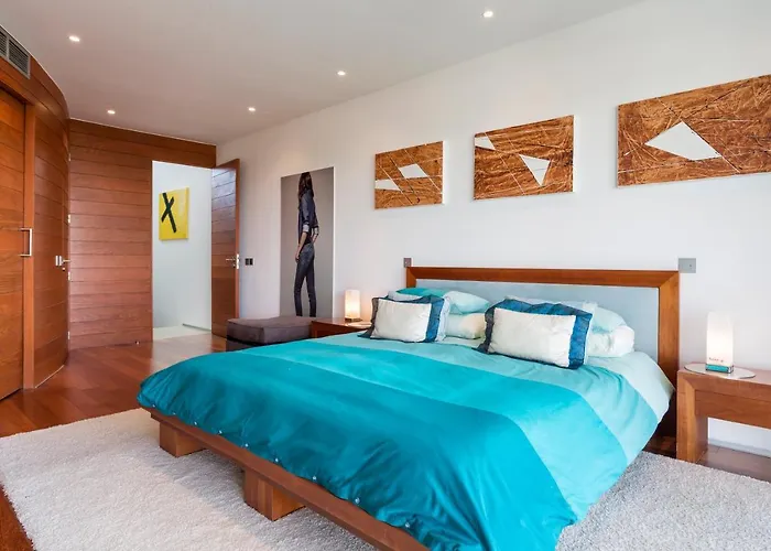 Romy ヴァーレ・ド・ローボ